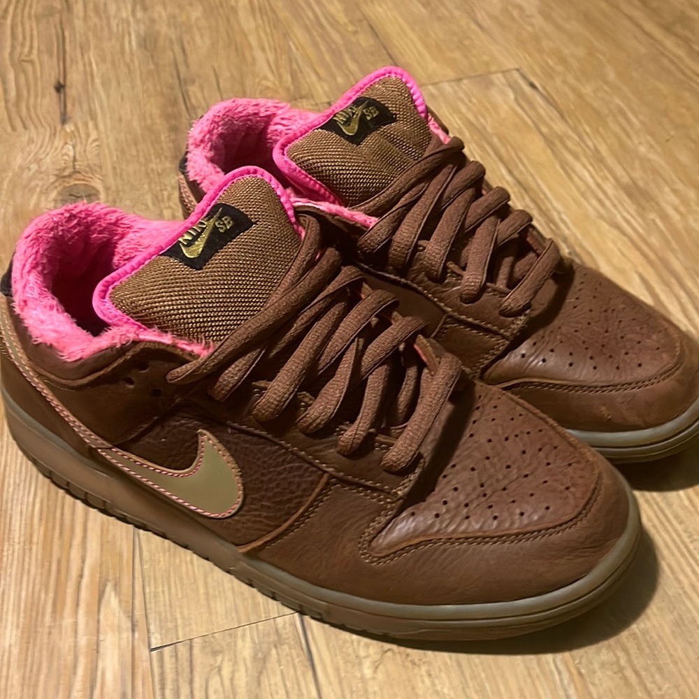 Nike SB Gibson guitar edition very rare in excellent condition size men’s 9